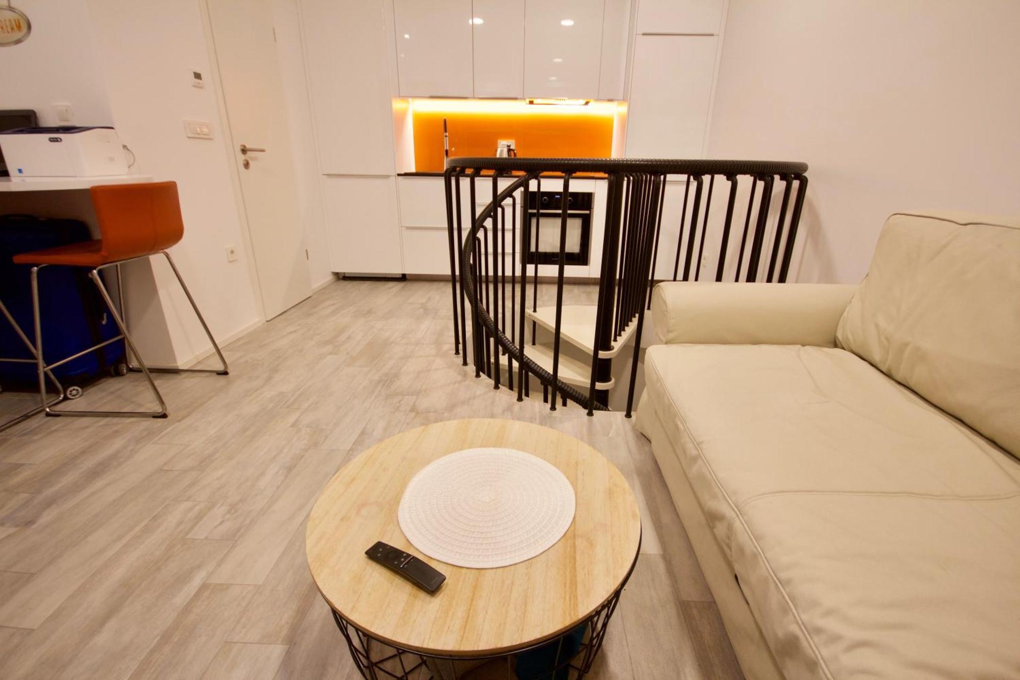 Albina Apartment リュブリャナ エクステリア 写真